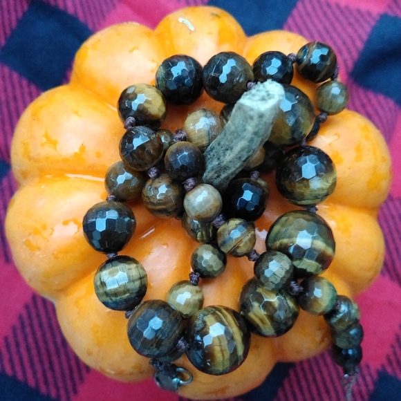 Tiger's Eye Necklace - Picture 7 of 8